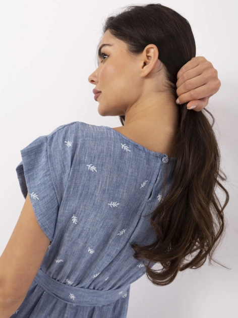 Ciemnoniebieska rozkloszowana sukienka z haftem