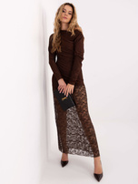 Brązowa wieczorowa sukienka z drapowaniem