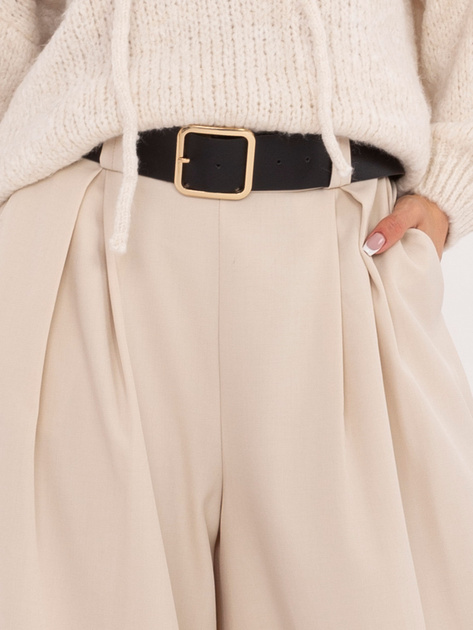 Jasnobeżowe szerokie spodnie z zakładkami