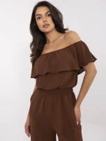 Brauner langer Jumpsuit im Spanischen Stil.