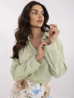 Pistacjowa damska koszula o luźnym kroju