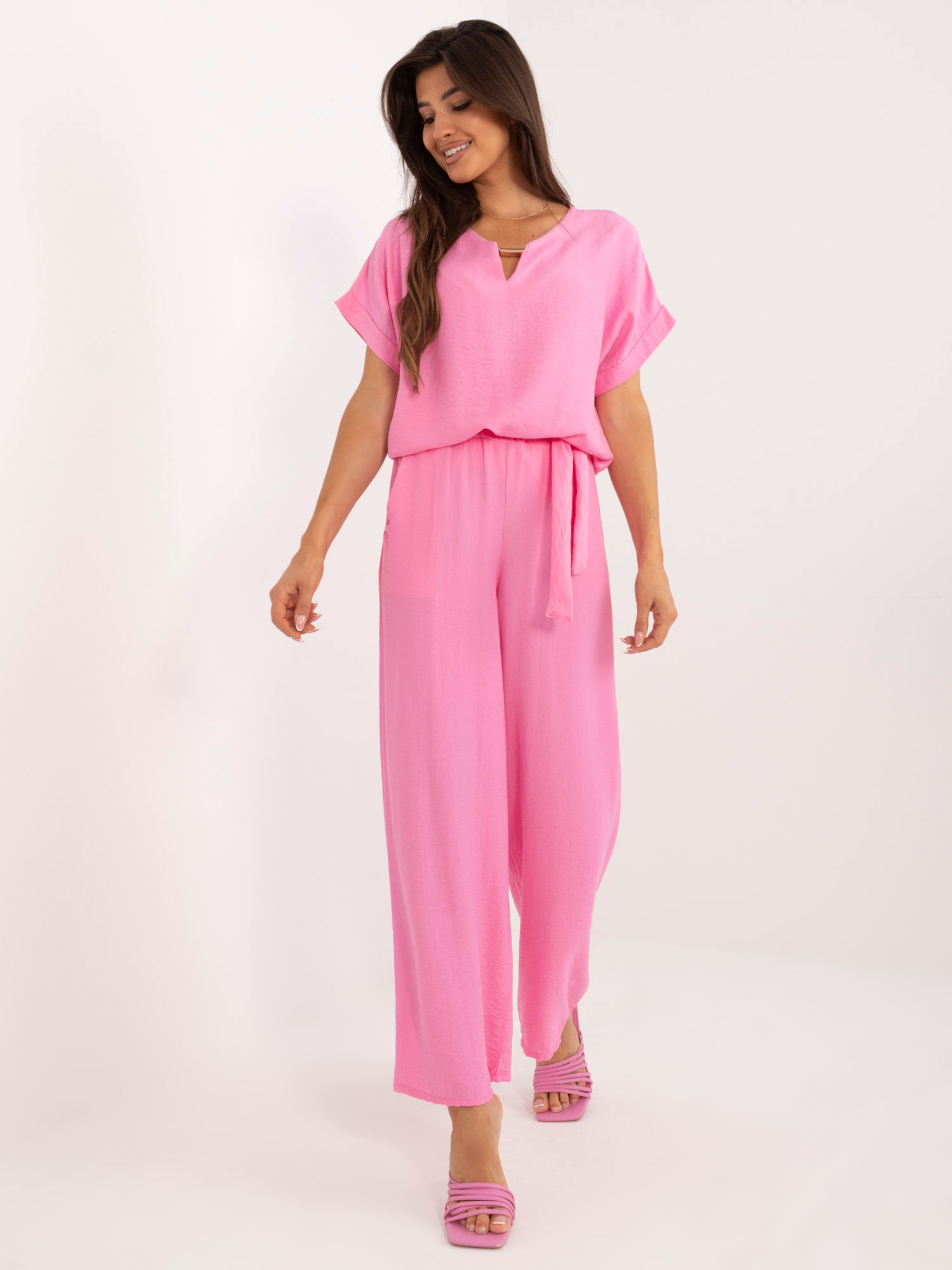 Hurt Pink summer set with wide pants.