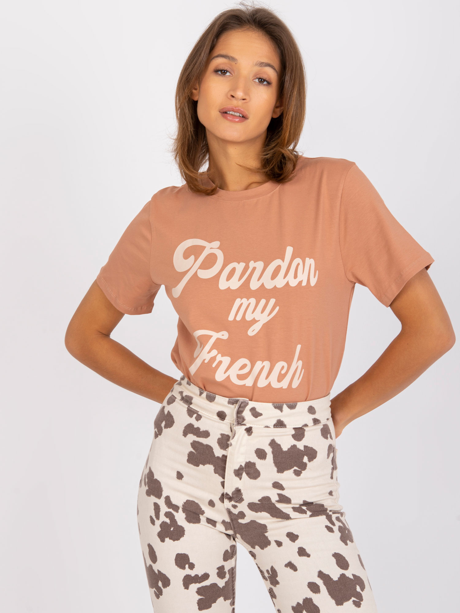 Camelowy damski t-shirt z nadrukiem Jade