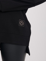 Czarna bluza oversize z naszywką RUE PARIS 