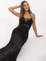 Czarna koronkowa sukienka z wiązaniem na plecach