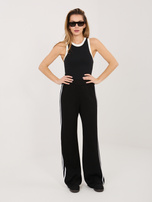 Czarne dresowe spodnie z miękkiego materiału 