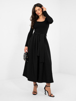 Czarna elegancka spódnica z wszytym paskiem