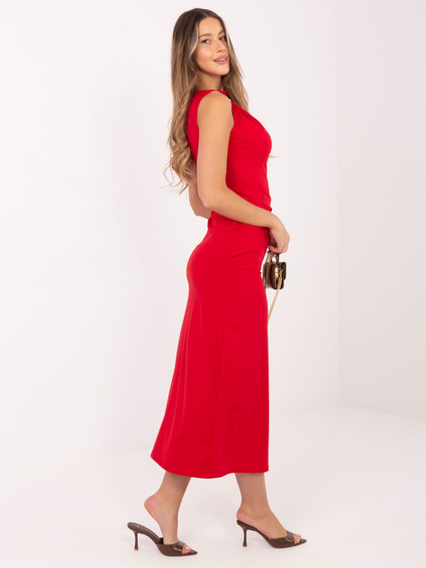 Czerwona midi sukienka z lejącym dekoltem RUE PARIS