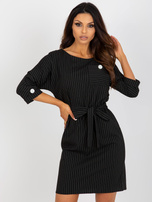 Hurt Czarna ołówkowa sukienka plus size w paski z wiązaniem 