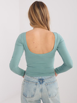 Pistacjowa bluzka basic z odkrytymi plecami