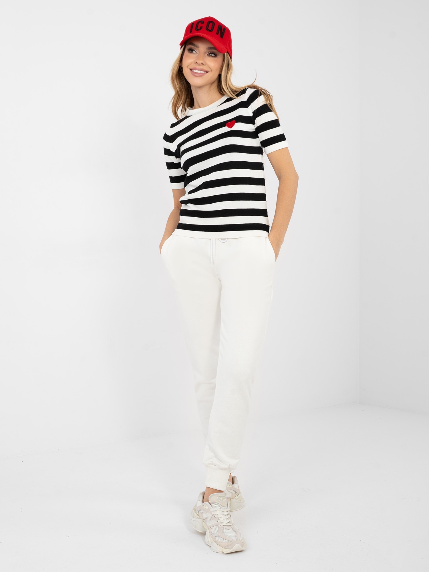 Sweter czarny