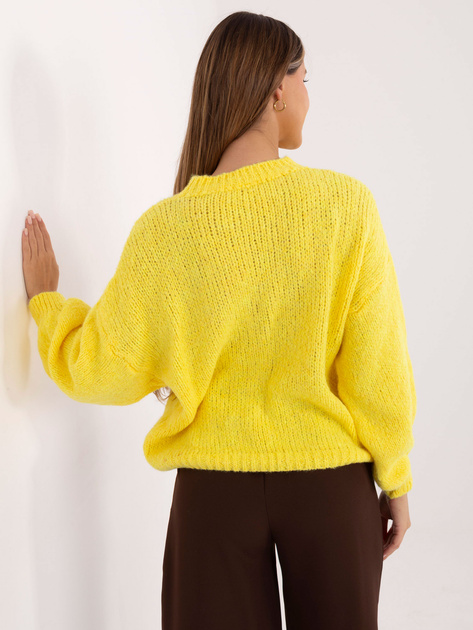 Żółty sweter oversize z domieszką wełny