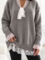 Gray long sweater with decorative guipure.