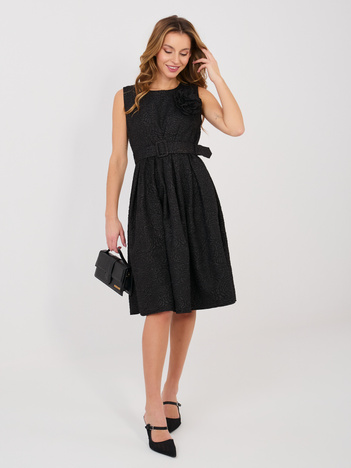 Czarna koktajlowa sukienka z fakturowej tkaniny RUE PARIS 