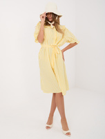 Jasnożółta koszulowa sukienka na lato