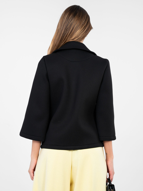 Czarny piankowy płaszcz z kieszeniami