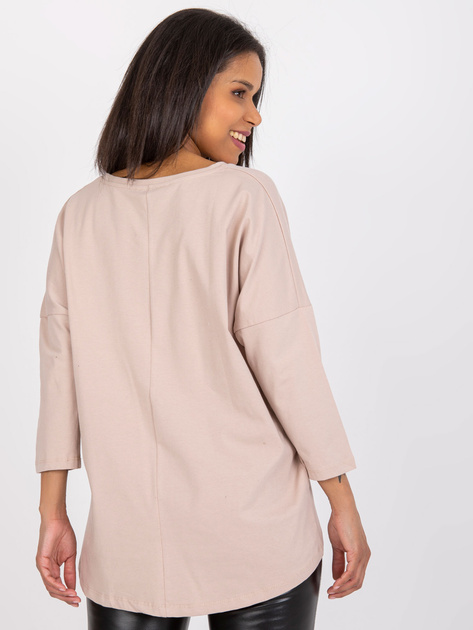 Jasnobeżowa bluzka z napisem Samanta