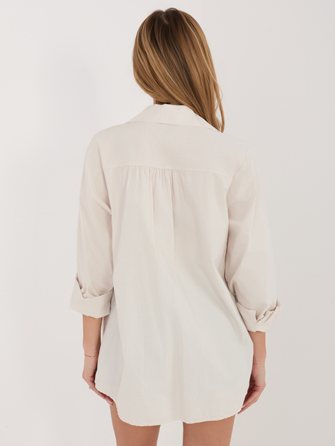 Jasnobeżowa klasyczna koszula z długim rękawem