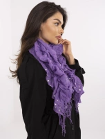 Violetinė moteriška skara su kutais.