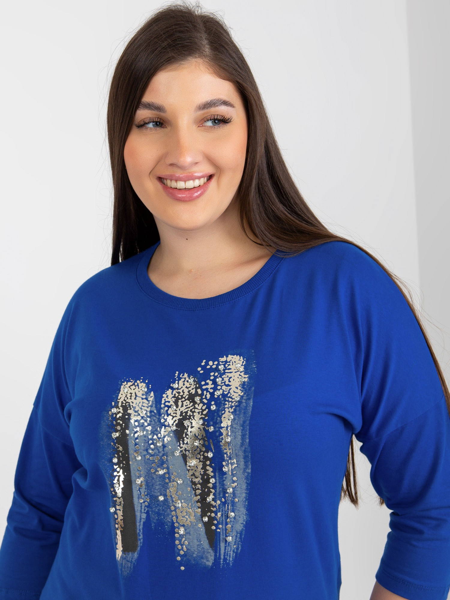 Hurt Dunkelblaue Bluse in Übergröße mit 3/4-Ärmeln.