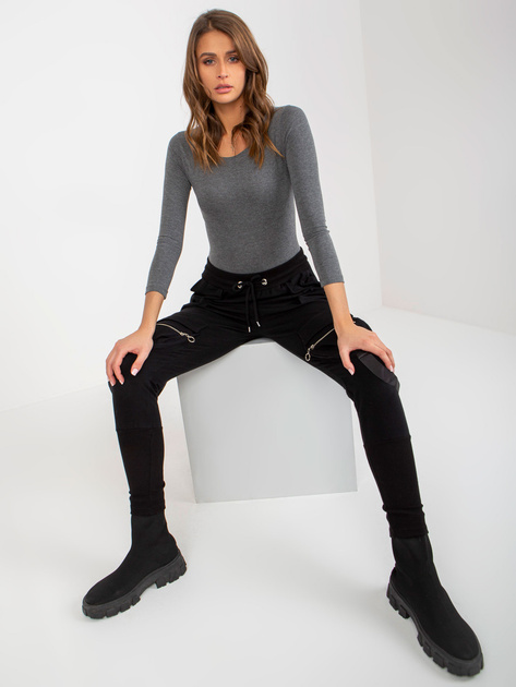 Hurtownia Czarne damskie spodnie dresowe typu cargo