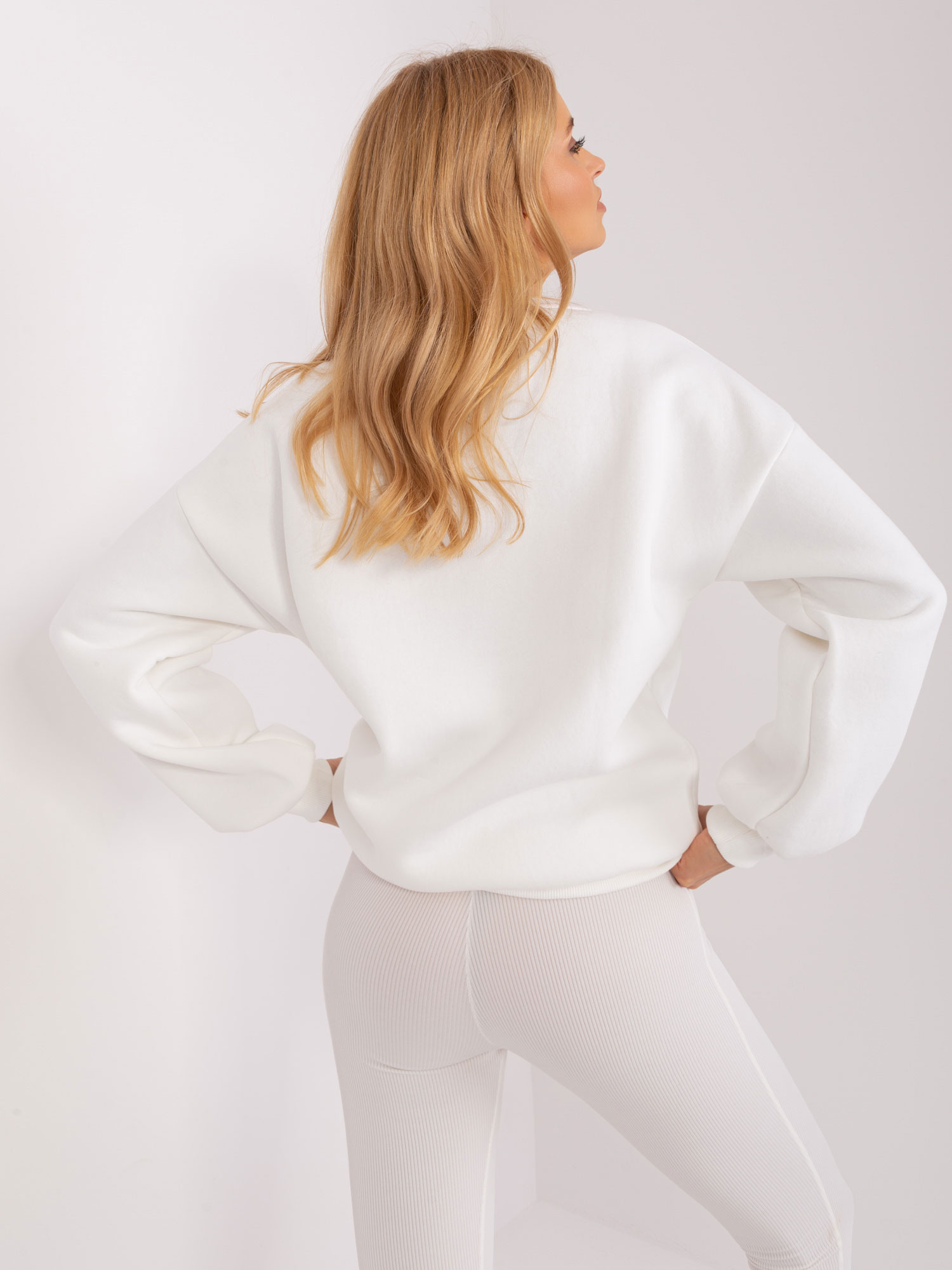 Wholesale Ecru oversized cotton sweatshirt.