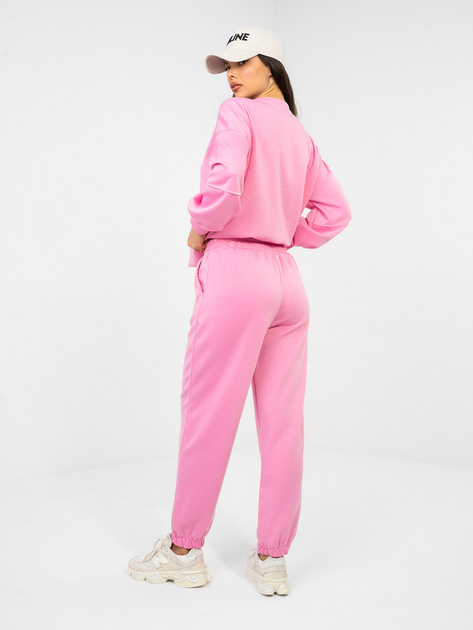 Pastelowy różowy dwuczęściowy komplet z naszywką