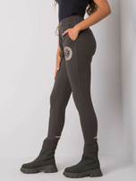 Ciemne khaki spodnie dresowe z nadrukiem Larissa