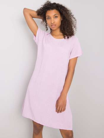 Lila Kleid von Hermione.
