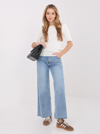 Ecru damski sweter z domieszką wiskozy