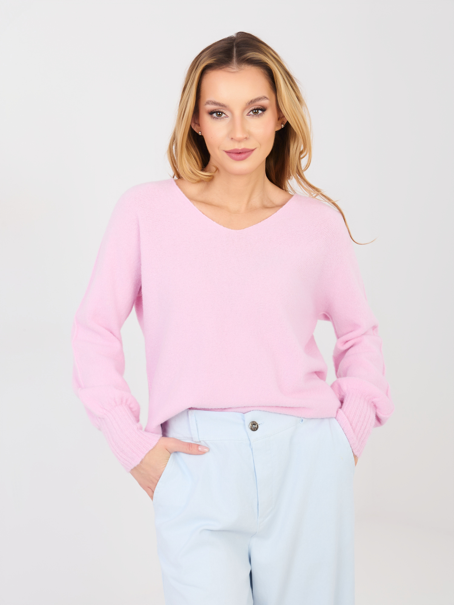 Sweter jasny różowy