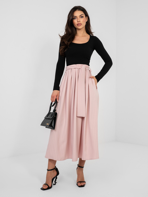 Pastelowa różowa rozkloszowana spódnica w paski