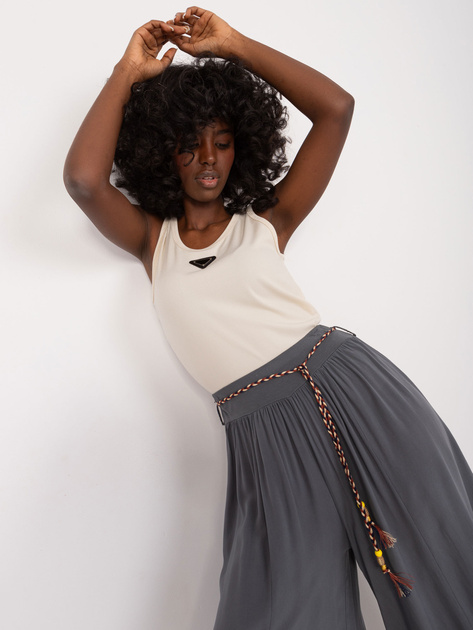 Hurt Jasnobeżowy dopasowany top w prążek