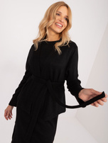 Schwarzes zweiteiliges Set mit Midikleid.