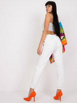 Białe spodnie z materiału bez zapięcia