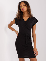 Hurt Czarna sukienka basic z kopertowym dekoltem RUE PARIS