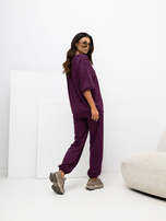 Śliwkowy komplet ze spodniami typu jogger RUE PARIS 