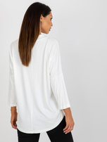 Online wholesale Ecru women's basic blouse made of viscose.