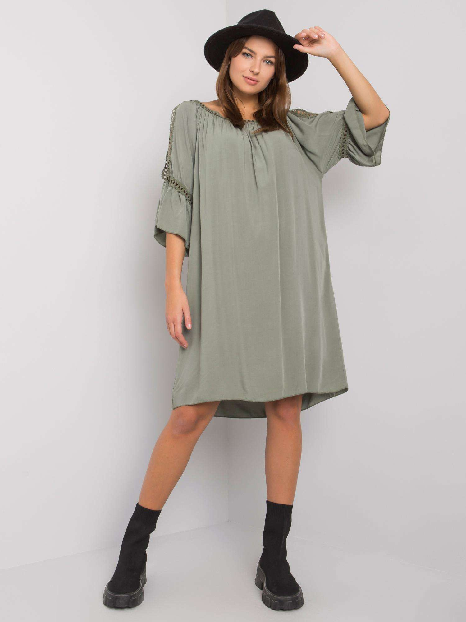 Khaki sukienka z wycięciami Marielle OCH BELLA 