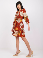 Jasnobrązowa sukienka z paskiem Pensacola