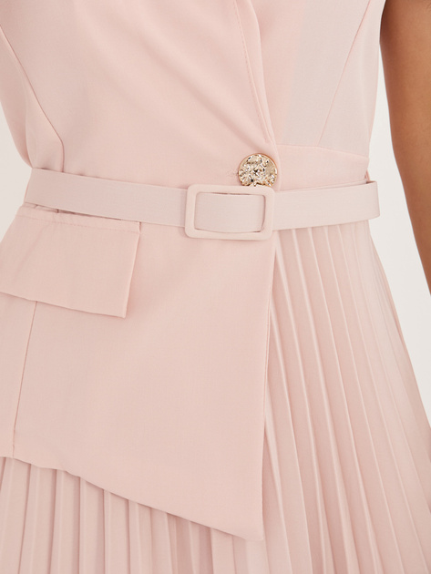 Jasnoróżowa plisowana sukienka bez rękawów RUE PARIS