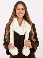 Ecru zimowy szal o grubym splocie