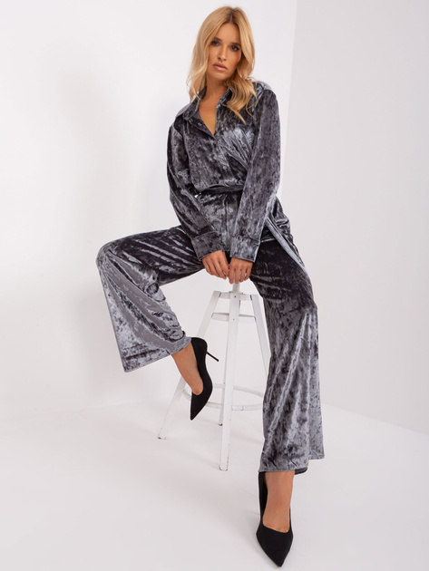 Hurtownia Ciemnoszary komplet welurowy z koszulą