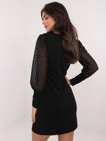 Hurt Czarna koktajlowa sukienka z siateczkowymi rękawami