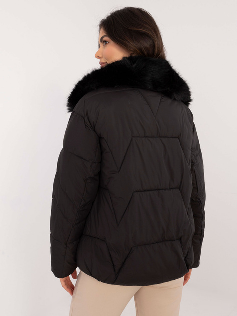 Hurtownia Czarna pikowana kurtka zimowa z futerkiem