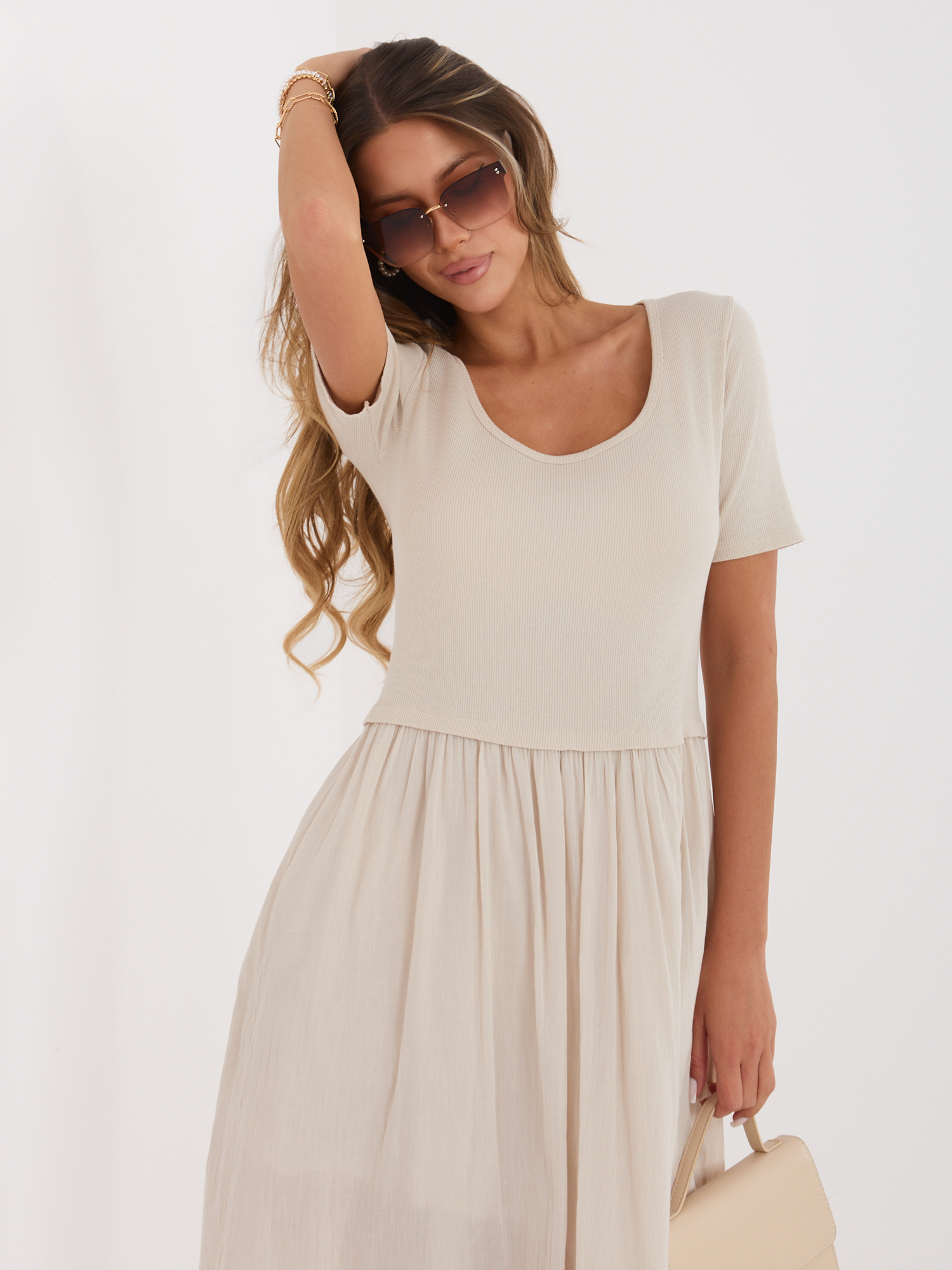 Beżowa midi sukienka z podszewką