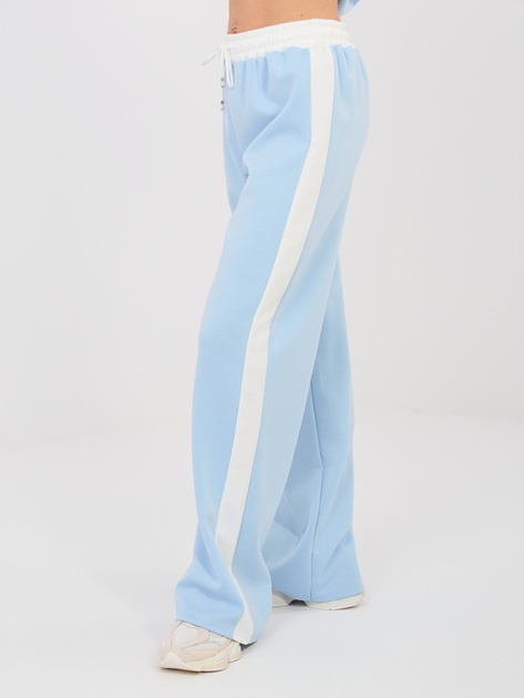 Pastelowy niebieski dresowy komplet z lampasami RUE PARIS