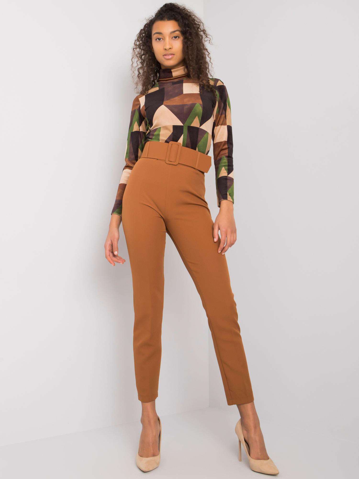 Helle braune Hose mit Gürtel Aurella.