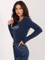 Granatowa damska bluzka z dekoltem w łódkę 