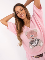 Hurt Jasnoróżowy sweter oversize z nadrukiem misia